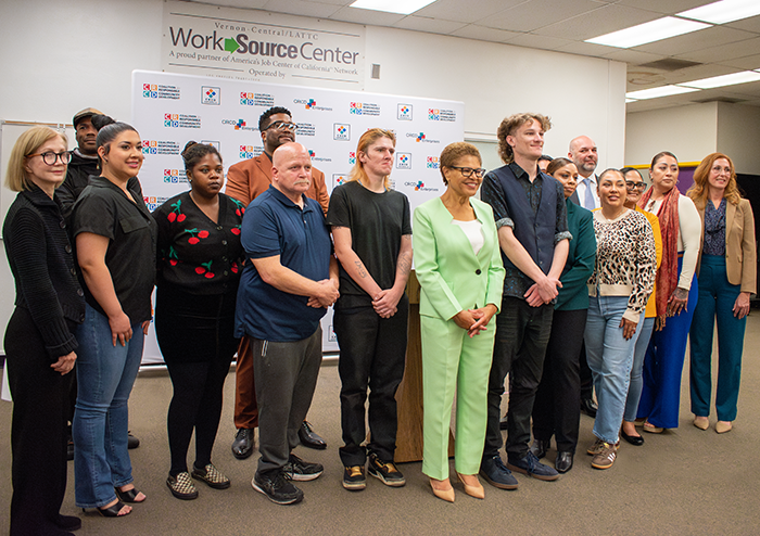 Mayor Bass, center, poses with HACLA Digital Ambassadors, City staff and Job Connectors Program participants at the launch of the CareerConnect program on November 19, 2024